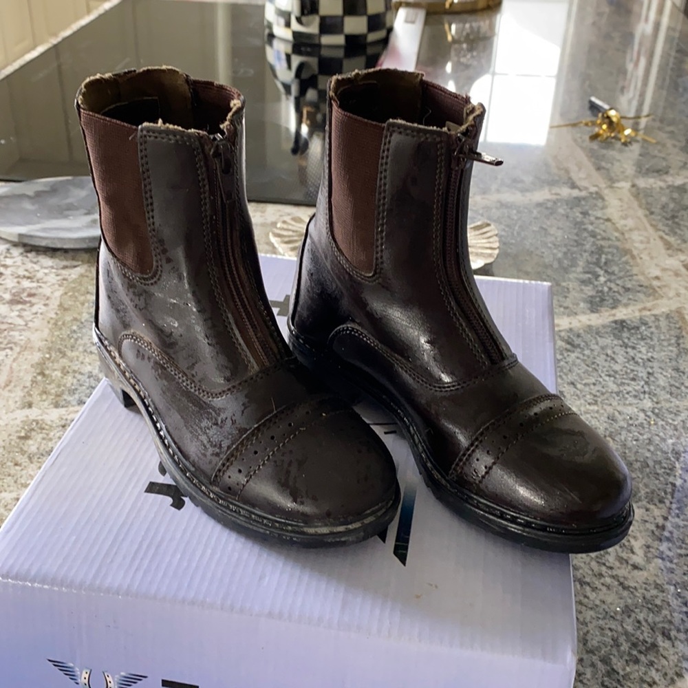 TuffRider kids paddock boots size 1